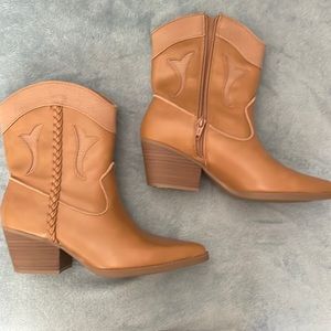 Brown/ Tan Universal Thread Ankle Boots